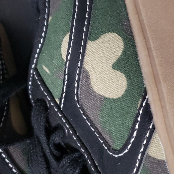 Wonder Nation camo shoes - Picture 6 of 7